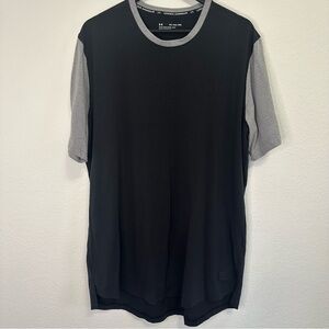 Under Armour HeatGear Fitted Men’s T-Shirt – Black & Gray – Size 2XL